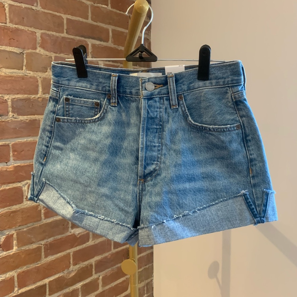 NWT Aritzia Farrah jeans shorts 👖